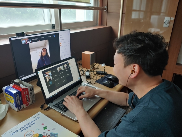 동부글로벌영재교육원. 심각해지고 있는 대전지역 코로나-19 대응으로 지난 4일 영재수업 원격으로 진행