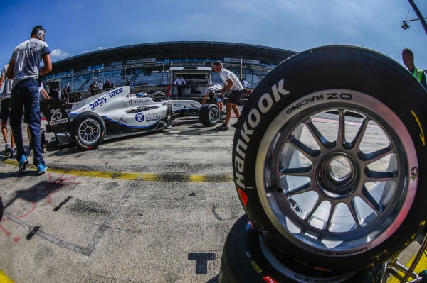 작년 시즌 ‘포뮬러 르노 유로컵’ 경기