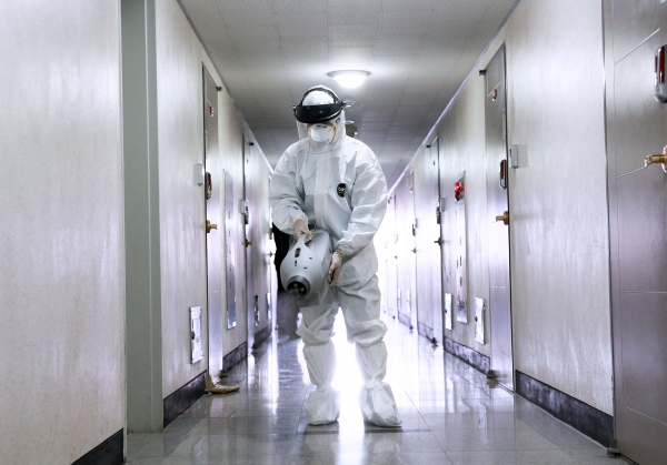 코로나 확진자 동선 방역 긴급 현장 점검 모습