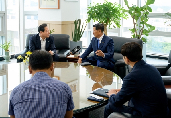 이종운 의장과 원성수 공주대 총장