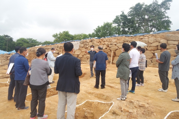 군민평가단, 580년 역사의 서천읍성 방문 모습