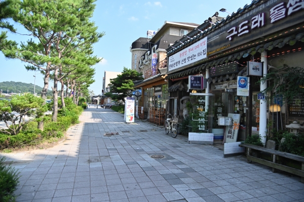 구드래 음식특화거리 전경