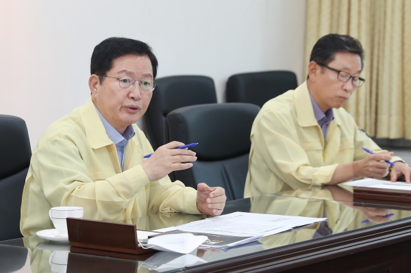 장종태 서구청장은 20일 청사 보라매실에서 포스트 코로나 분야별 대응과제 발굴을 위한 구정전략회의를 주재했다.