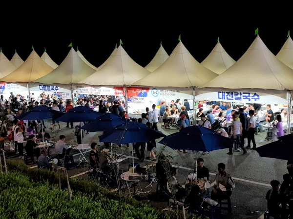 지난 2019 대전칼국수축제 (야경)모습