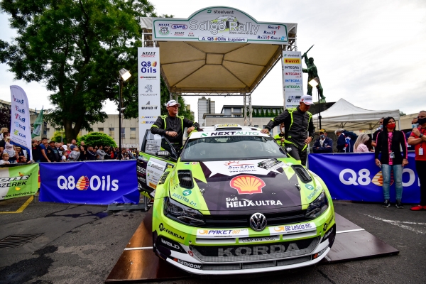 2020 스텔반 살가르 랠리 RC2 클래스 우승자 투란 프리짓 선수(차량 우측)