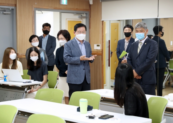 장종태 구청장, 서구 행복문화공간 사랑愛 현장방문