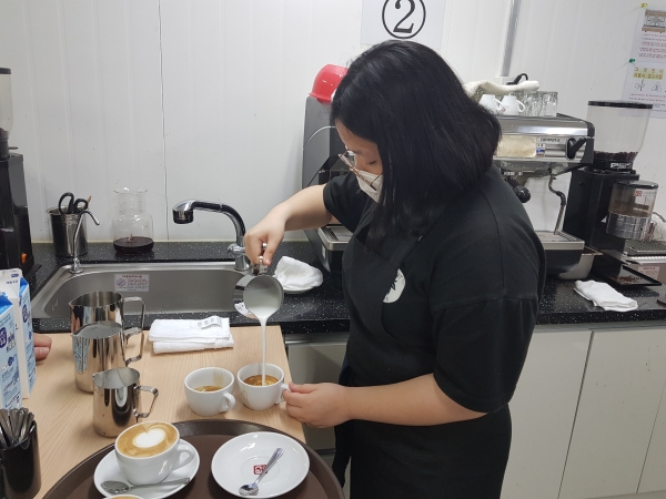 학교밖청소년 취업 지원 프로그램 운영