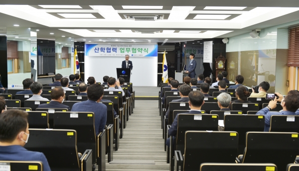 공업계고 맞춤형 기술인재 양성을 위한 “산학협력 협약체결식"에서 고영태 사장 인사말