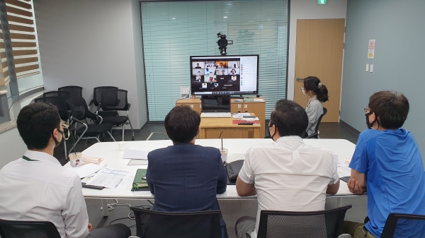 지난 24일 청춘정거장에서 ‘청년희망멘토링 멘토단’ 위촉식을 온라인 개최