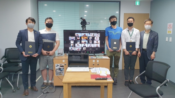 지난 24일 청춘정거장에서 ‘청년희망멘토링 멘토단’ 위촉식을 온라인 개최