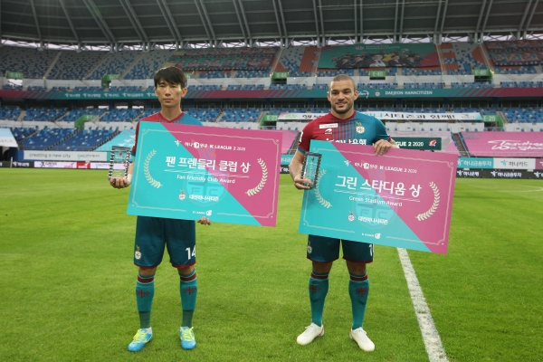 왼쪽부터 조재철, 안드레 선수