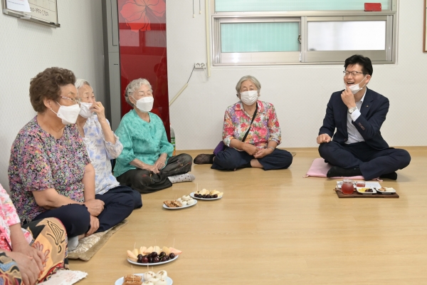 공주 곰나루아파트 경로당 방문 모습