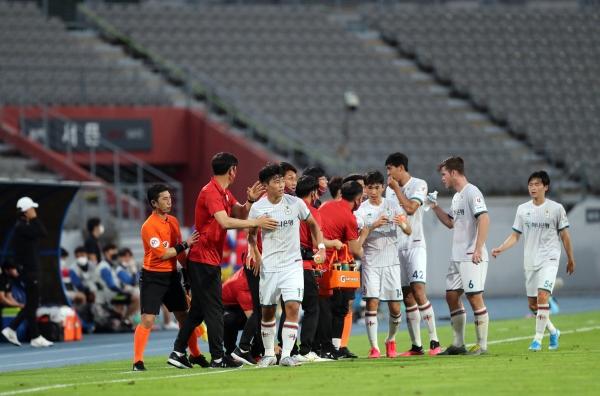 아산vs대전1대2승(이순신) 김승섭골세레머니