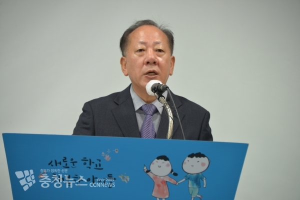 브리핑 하는 이승표 세종시교육청 교육정책국장 / 충청뉴스 최형순 기자