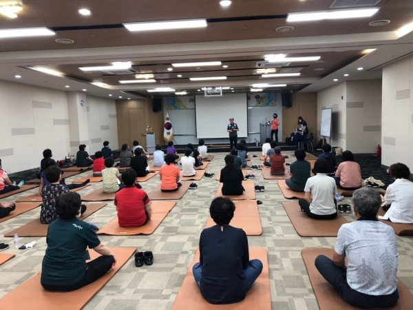 걷기지도자 2급 양성교육 장면