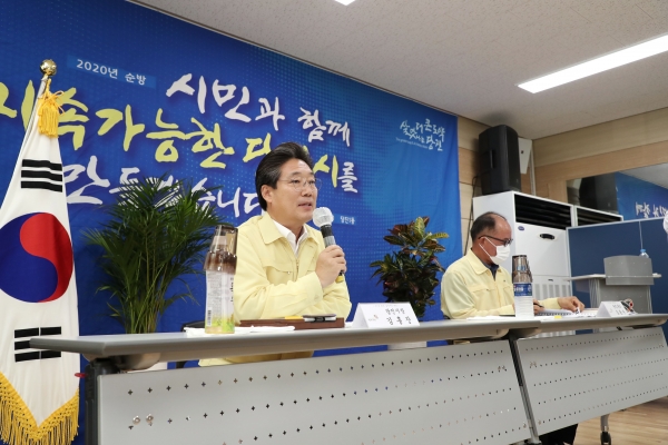 김홍장 시장 당진 1동 순방 지역리더와의 간담회 모습