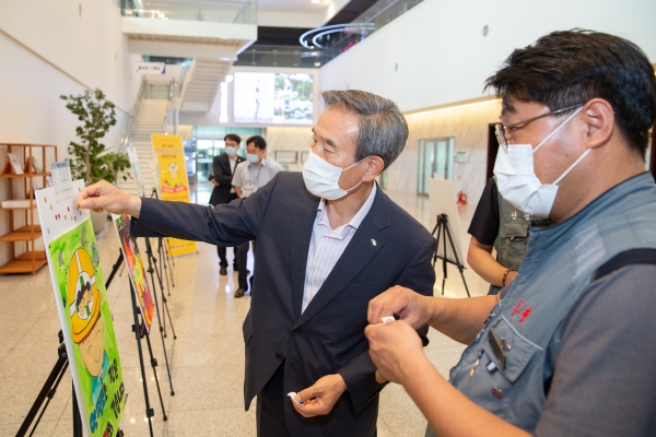 지난 7월 6일부터 20일까지 보름간 안전을 주제로 서부발전 임직원 가족이 함께 참여하는 방식으로 안전포스터 공모