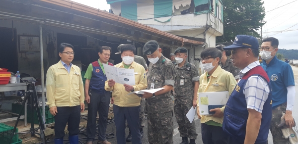 육군 32사단 금산군 수해 복구현장