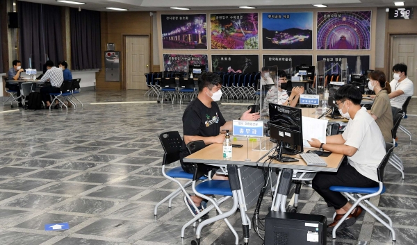 중구청 임시 민원접견실 운영 모습