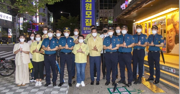 코로나19 고위험 다중이용시설 경찰 합동 점검 후 단체사진