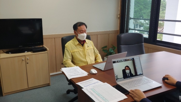 지난 11일 대전 동부 관내 중학교 교장 38명을 대상으로' ZOOM을 활용한 비대면 화상회의' 실시