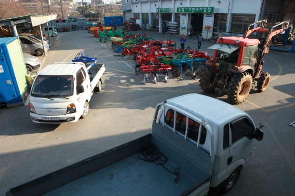 농기계임대사업장 전경