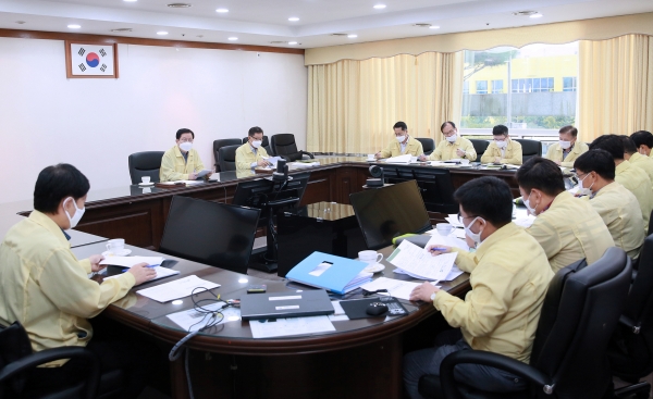 21일 ‘서구형 그린뉴딜 추진전략’을 주제로 구정 전략회의를 개최