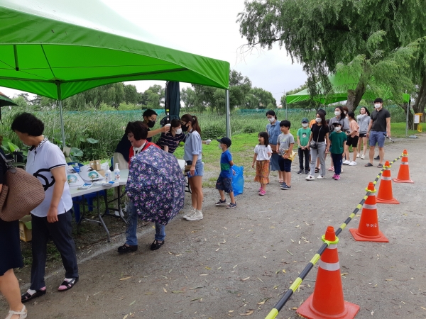 주요 관광지 방역관리요원 운영 장면