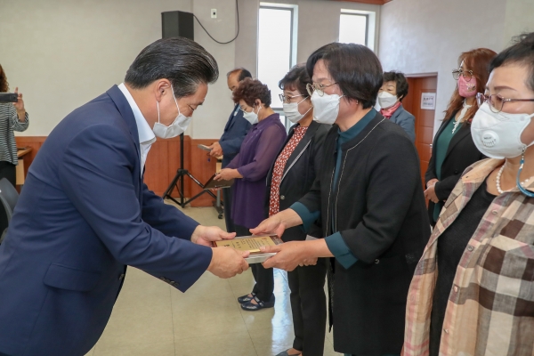 양성평등유공자 표창 수여식 사진