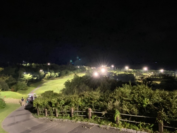 골프존카운티 안성W 야간 전경