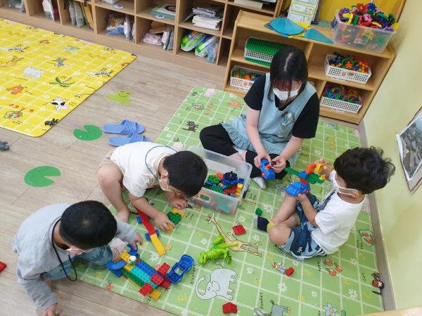 학교밖청소년 보육교사체험 사진