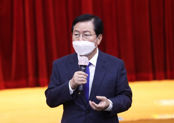 ‘서구 인구정책 민간추진단’이 2년간의 활동을 마치고 5일 청사 구봉산홀에서 해단식을 했다.