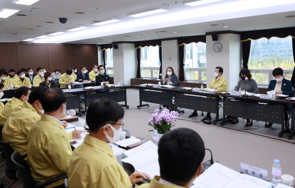 14일 구청 장태산실에서 개최한 정책토론회 장면