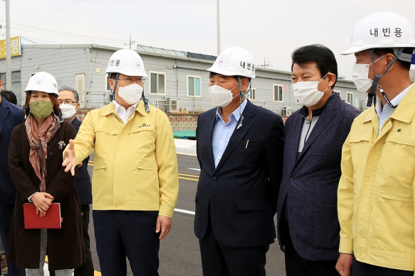 지난 14일 맹정호 서산시장 석림근린공원 현장 점검 장면