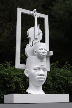 이창수 조형콘텐츠학부 교수가 제46회 미술·디자인대학 교수작품전에 출품한 ‘歷史(역사)-아프리카의 눈물’.