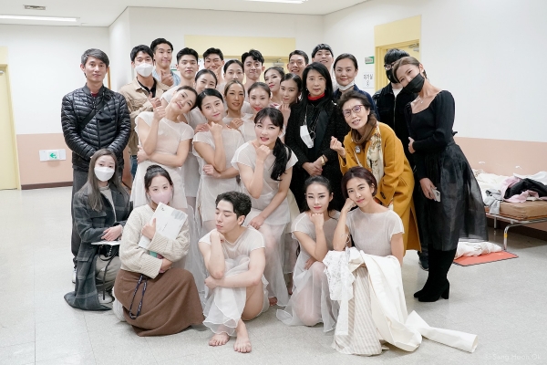 현대무용단 ‘메타댄스프로젝트’가 ‘제29회 전국무용제’에서 영예의 대상 수상