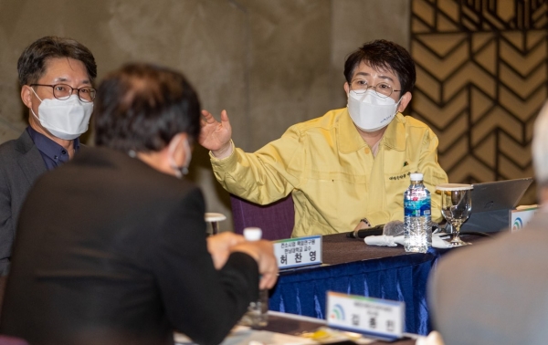 지난 28일 라온 컨벤션 호텔에서 ‘대덕구형 일자리 모델 구체화’를 위한 간담회 개최