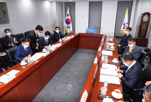 당진지역 리쇼어링 1호 기업 KG동부제철이 1550억을 당진에 투자