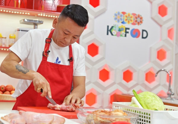 몽골 ‘MY WIFE RULE’ 방송에서 요리하는 남편