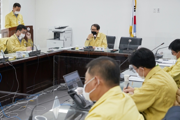 재난안전대책본부 회의 모습