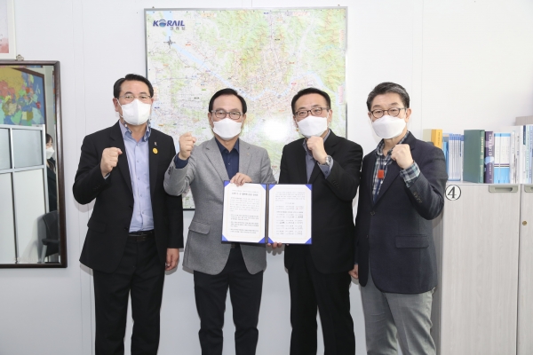 박상돈 시장, 동서횡단철도 공동건의문 국토부 전달