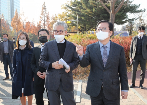 장종태 구청장, 둔산1동 동네마실 진행 모습