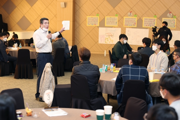 청년공감 정책토론회 장면