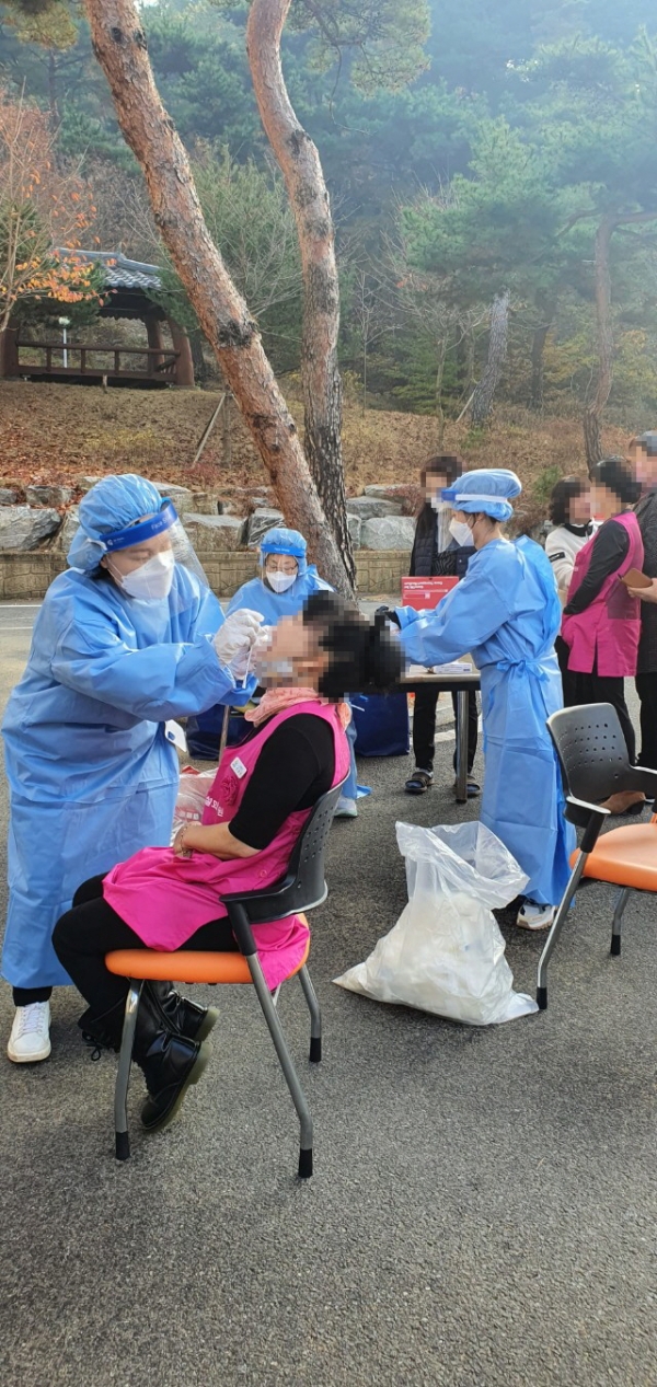 고위험집단시설 선제검사를 실시하고 있다.