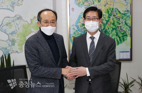 (왼쪽부터) 추경호 예결위 야당 간사, 양승조 충남지사