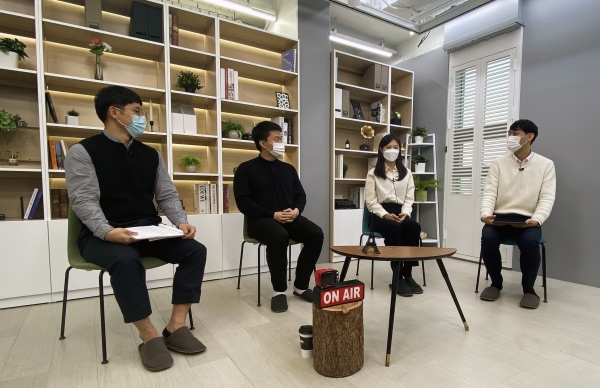 한국산업인력공단 주관으로 미취업 청년 대상 온택트(비대면) 채용설명회로 진행