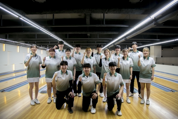 제35회 대통령기전국볼링대회에 출전한 배재대학교 볼링팀 여자대학부 종합우승과 남자대학부 종합준우승