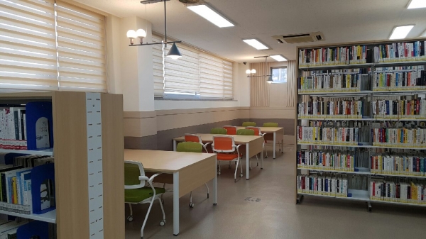  성남작은도서관 전경