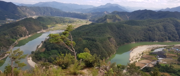 부리면 방우리(금강+원방우리 마을) 전경