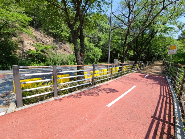 산서로 자전거도로 준공 모습